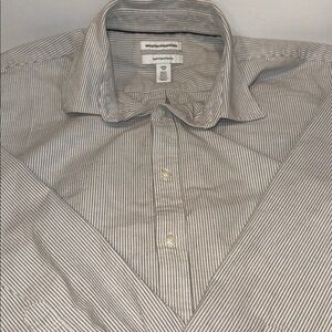 Amazon Essentials Men's Gray/White Pinstripe Button Down Shirt